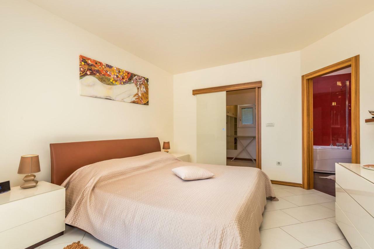 Luxury Penthouse Prestige Near The Sea Apartment Opatija Exterior photo